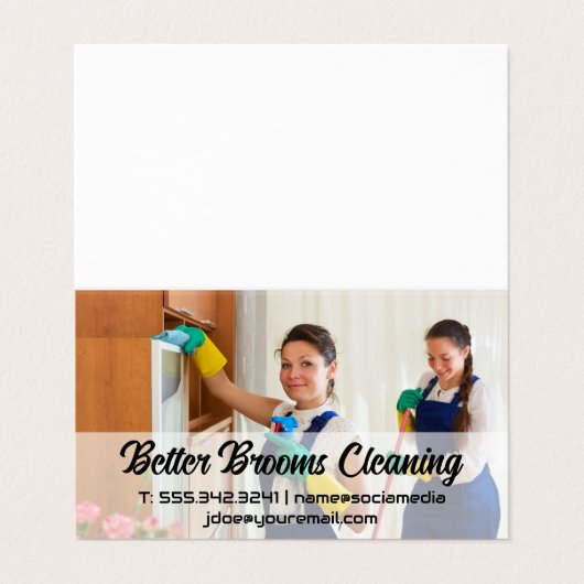 Carte De Visite Femmes Nettoyant Le Ménage (Extérieur déplié)