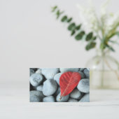 Carte De Visite Feuille et pierres rouges (Debout devant)