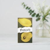 Carte de visite fleuriste (Debout devant)