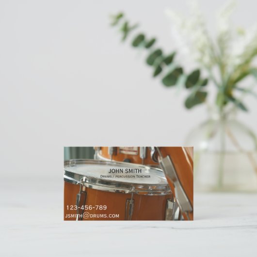 Carte De Visite Fûts / Professeur de percussion (Debout devant)