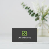 Carte De Visite Handyman, charpentier, Logo vert Builder sur Grey (Debout devant)