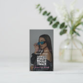 Carte De Visite Influencer Code QR de remise sur grille commercial (Debout devant)