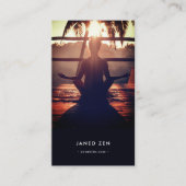 Carte De Visite Instructeur de Yoga moderne bien-être Monogramme Q (Devant)