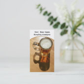 Carte De Visite La bière dans la tasse pour la brasserie ou (Debout devant)