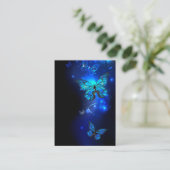 Carte De Visite Le papillon morpho dans l'Arrière - plan sombre (Debout devant)