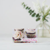 Carte De Visite Les petits gâteaux de chocolat arrose le givrage (Debout devant)