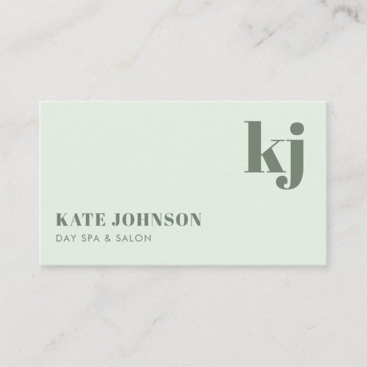 Carte De Visite Light Green Girly Day Spa Salon Initials QR Code (Devant)