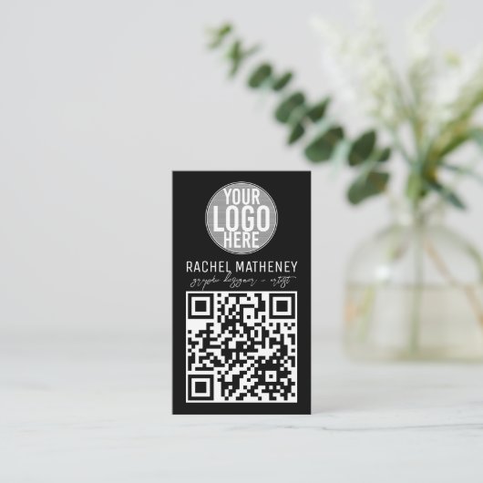 Carte De Visite Logo de code QR Moderne Simple Noir Professionnel (Debout devant)