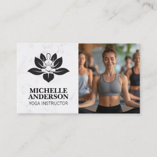 Carte De Visite Logo de yoga Femme souriante méditant