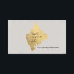 Carte De Visite Logo Luxe Abstrait Gold Brushstroke sur Tan<br><div class="desc">Une forme abstraite en or métallique ajoute un intérêt visuel à ce design carte de visite moderne. Votre nom ou nom d'entreprise est minimalement stylisé sur le dessus pour un logo unique. Cette carte recto verso offre une grande place à l'arrière pour vos coordonnées. Créé pour les professionnels et les...</div>