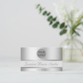 Carte De Visite Logo personnalisé Effet argent extravagant - Heure (Debout devant)