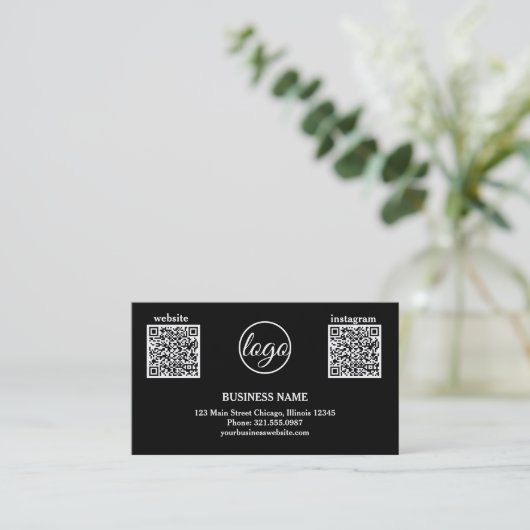 Carte De Visite Logo simple Noir et Blanc moderne QR Code (Debout devant)