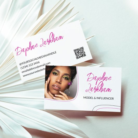 Carte De Visite Magenta Lines Photo Signature Script QR Code
