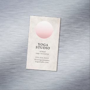 Carte De Visite Magnétique Instructeur en pastel beige de yoga de cercle de
