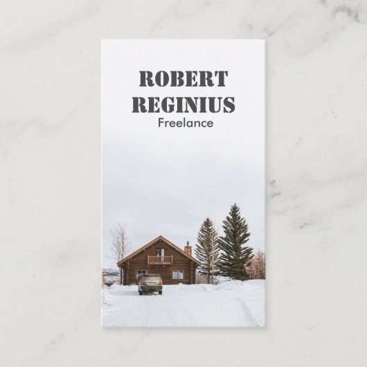 Carte De Visite maison en bois marron sur terrain recouvert de nei (Devant)