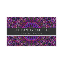 Mandala floral coloré pourpre