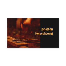 Maréchal-ferrant faisant une chaussure