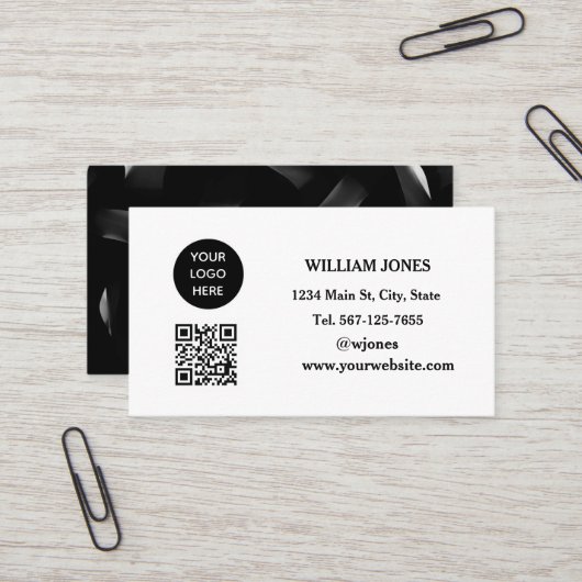 Carte De Visite Médias sociaux QR Code Scannable Black Luxe (Devant/Arrière en situation)