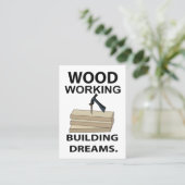 Carte De Visite Menuisier en bois de construction (Debout devant)