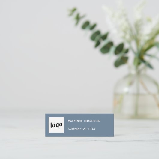 Carte De Visite Mini Logo simple et code QR Dusty Blue Grey (Debout devant)