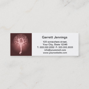 Carte De Visite Mini Madame faisant le yoga avec le fond rouge