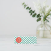 Carte De Visite Mini Vert chic Chevron d'Aqua et monogramme fait sur (Debout devant)