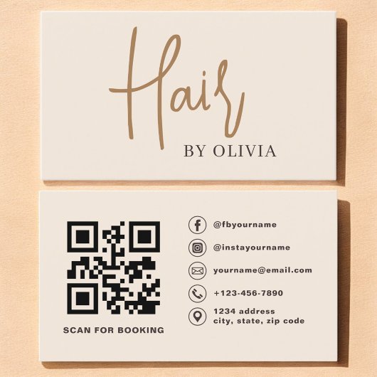 Carte de visite moderne beige pour coiffeur avec Q