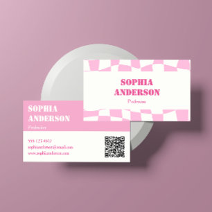 Carte de visite moderne rose À damiers avec code Q