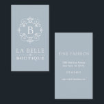 Carte De Visite Monogramme élégant bleu et blanc français<br><div class="desc">Un design carte de visite d'inspiration européenne en bleu et blanc français, ce carte de visite personnalisé a un cadre de défilement dessiné à la main de style logo entourant votre monogramme. Il fonctionne bien pour une boutique, un salon de coiffure, un salon de clous, un spa, un restaurant, des...</div>