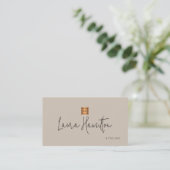 Carte De Visite Monogramme professionnel élégant beige (Debout devant)