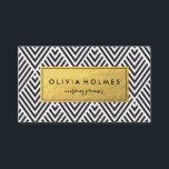 Carte de visite Motif Black & Gold Chevron<br><div class="desc">Motif en feuille d'or Faux dans un motif chevron moderne sur ce carte de visite parfait pour les cosmétologues,  coiffeurs,  maquilleurs,  wedding planners,  stylistes.</div>
