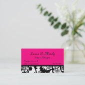 Carte de visite noir, blanc, et rose de damassé (Debout devant)