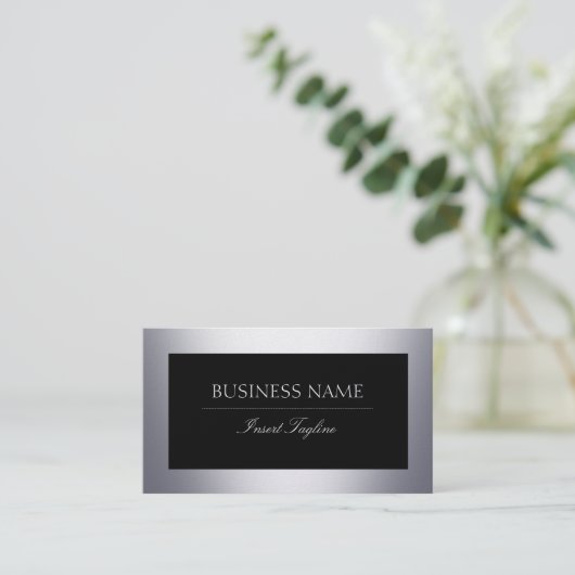 Carte De Visite Noir de Metall (Debout devant)