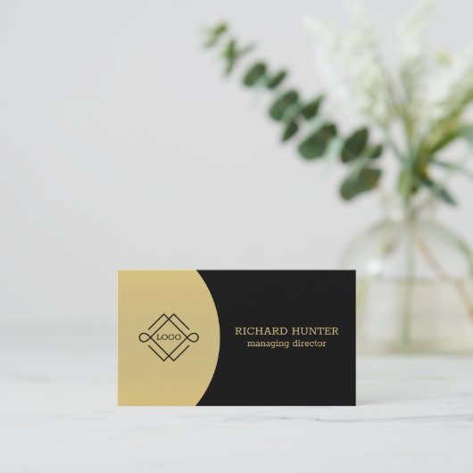 Carte De Visite Noir Et Or (Debout devant)