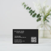 Carte de visite noire classique QR Code profession (Debout devant)