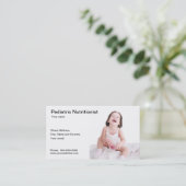 Carte de visite pédiatrique de Nutricionist (Debout devant)