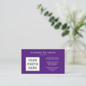 Carte De Visite Photo Logo Modèle Horizontal à double face violet (Debout devant)