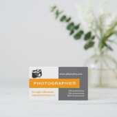 Carte De Visite Photographe gris, blanc, orange accrocheur aux yeu (Debout devant)