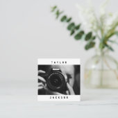 Carte de visite photographe minimaliste moderne (Debout devant)