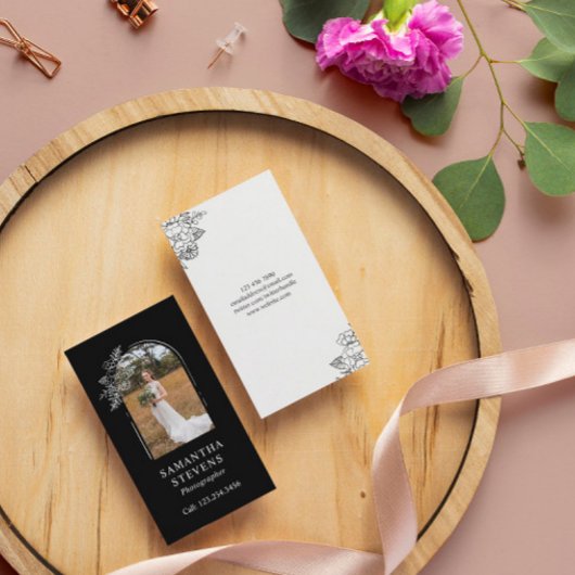 Carte De Visite Photographe noir blanc floral arche main dessinée