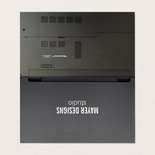 carte de visite plié à écran d'ordinateur portable (Extérieur déplié)