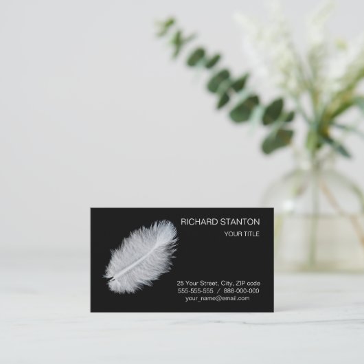 Carte De Visite Plumes blanches (Debout devant)