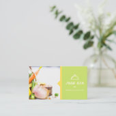 Carte de visite pour le restaurant. (Debout devant)