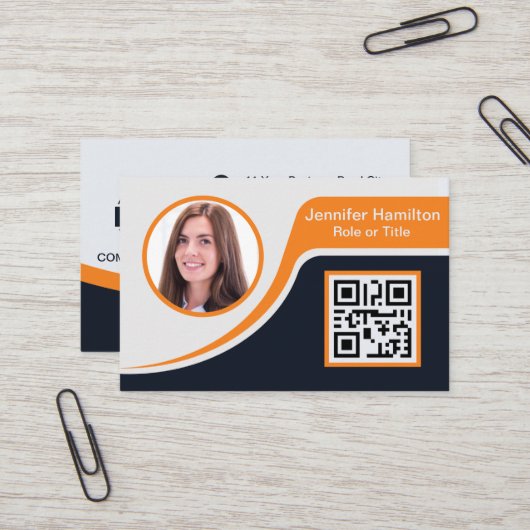 Carte De Visite Professional Black Orange ajoutez votre logo QR (Devant/Arrière en situation)