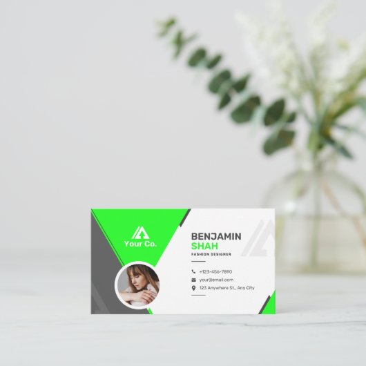Carte de visite professionnel vert et noir (Debout devant)