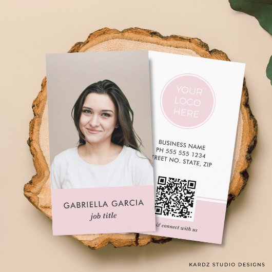 Carte de visite professionnelle avec code QR et lo