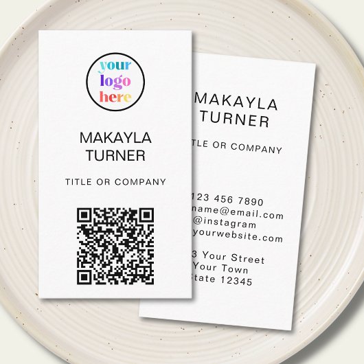 Carte de visite professionnelle avec logo et code