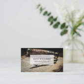 Carte de visite public notaire professionnel (Debout devant)