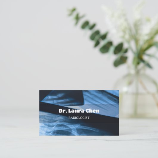 Carte De Visite Radiologue (Debout devant)