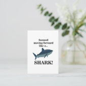 Carte De Visite Requin Concentré Avançant Comme Un Requin (Debout devant)
